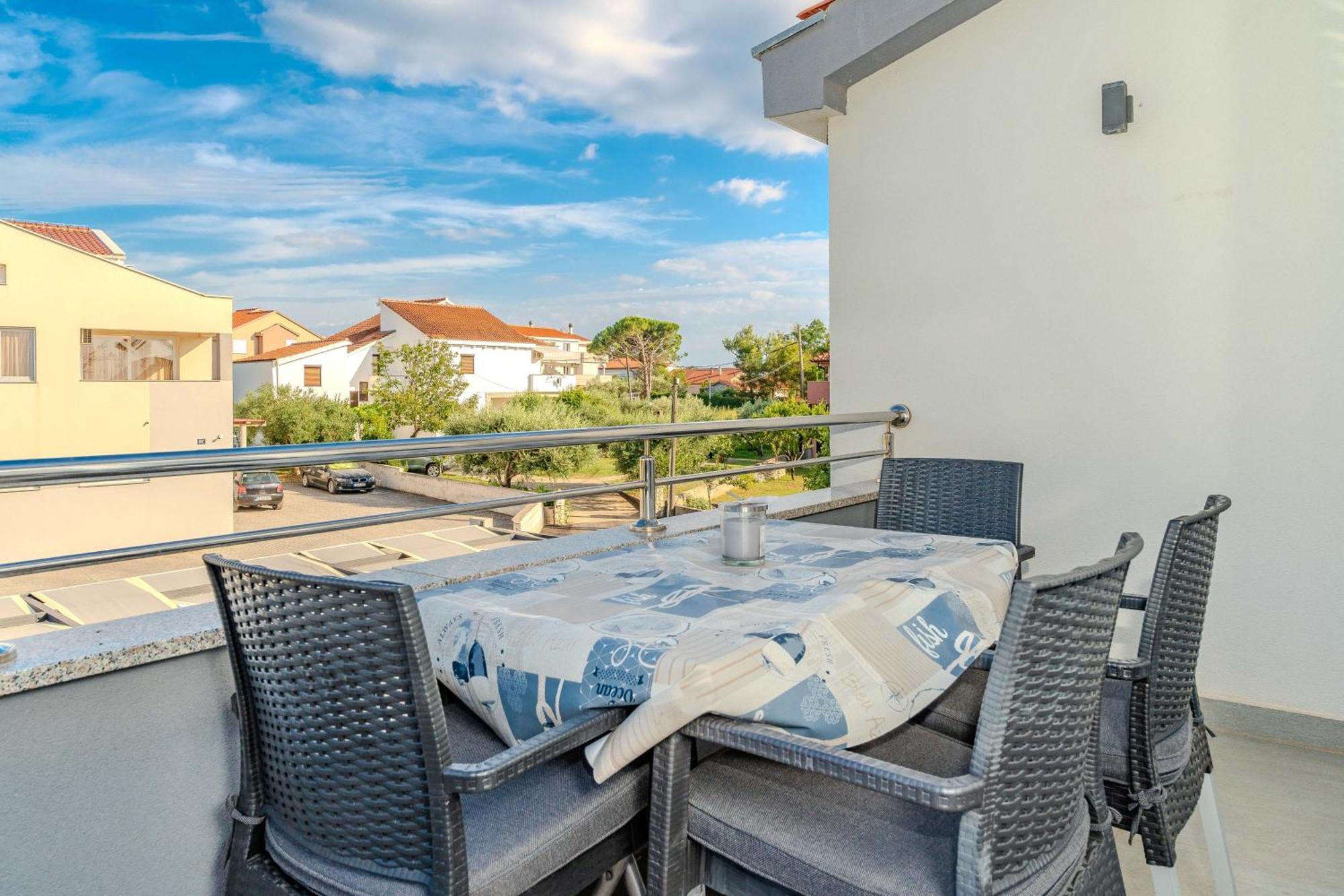Apartments Dalmatia (Adults Only) Privlaka  Dış mekan fotoğraf