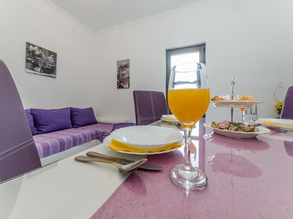 Apartments Dalmatia (Adults Only) Privlaka  Dış mekan fotoğraf