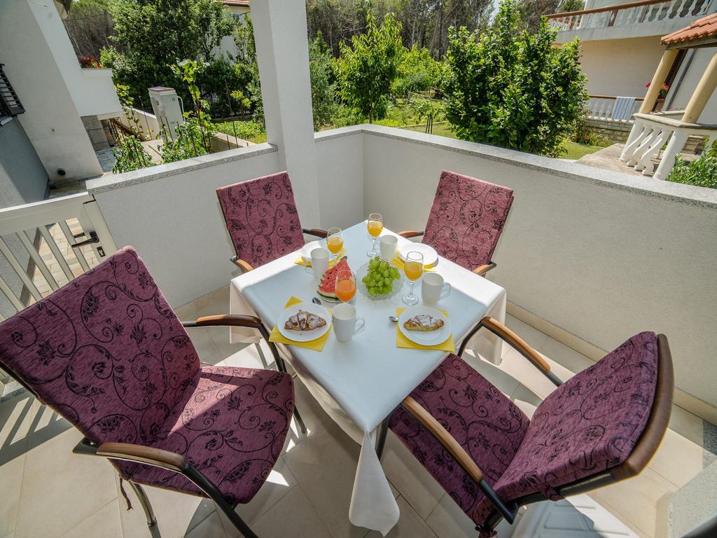 Apartments Dalmatia (Adults Only) Privlaka  Dış mekan fotoğraf