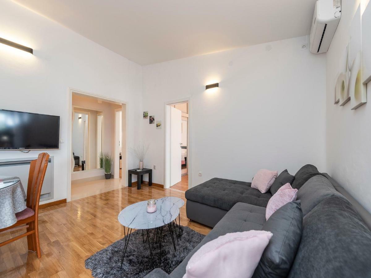 Apartments Dalmatia (Adults Only) Privlaka  Dış mekan fotoğraf